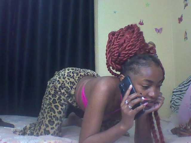 Prettyulenda live cam on BongaCams