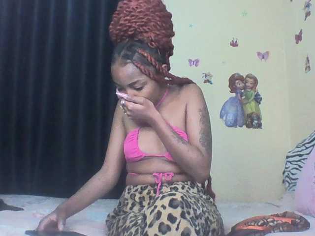 Prettyulenda live cam on BongaCams