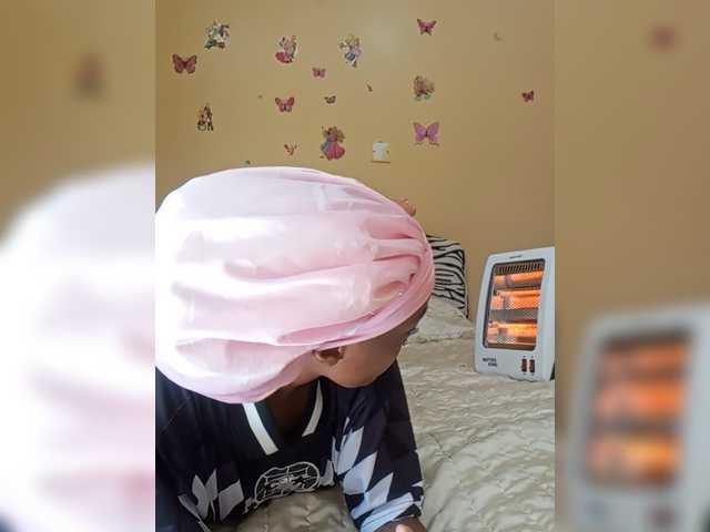 Prettyulenda live cam on BongaCams