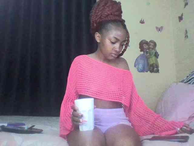 Prettyulenda webcam