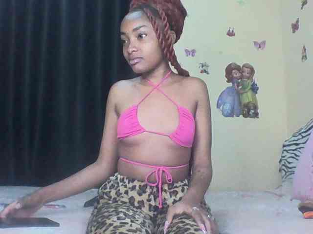Prettyulenda webcam