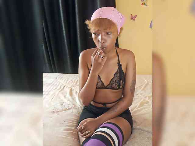 Prettyulenda webcam