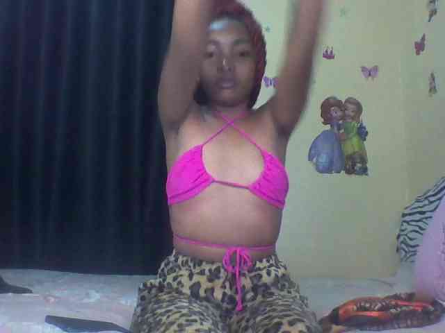 Prettyulenda webcam