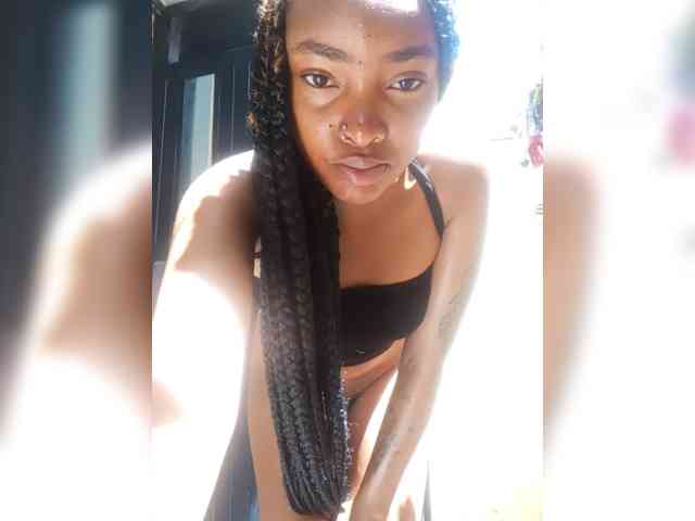 Prettyulenda webcam