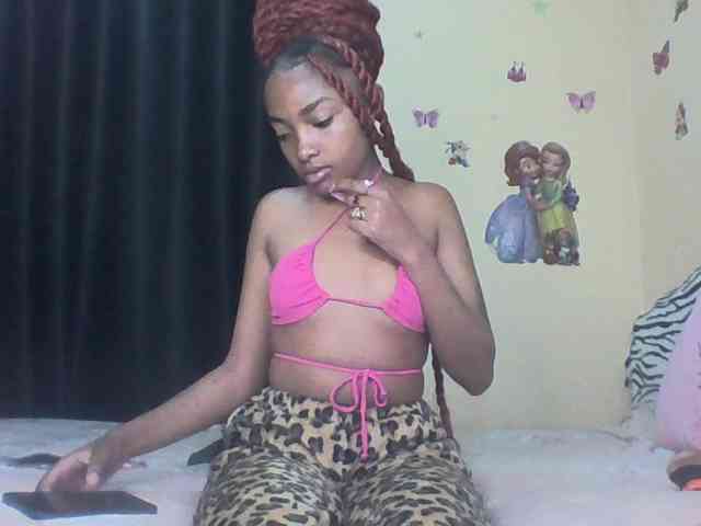Prettyulenda webcam