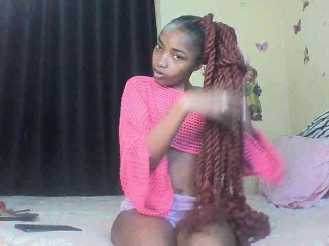 Prettyulenda webcam