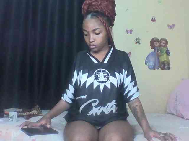 Prettyulenda webcam