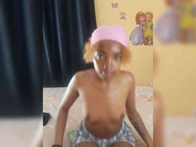 Prettyulenda webcam