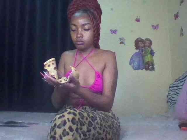 Prettyulenda webcam