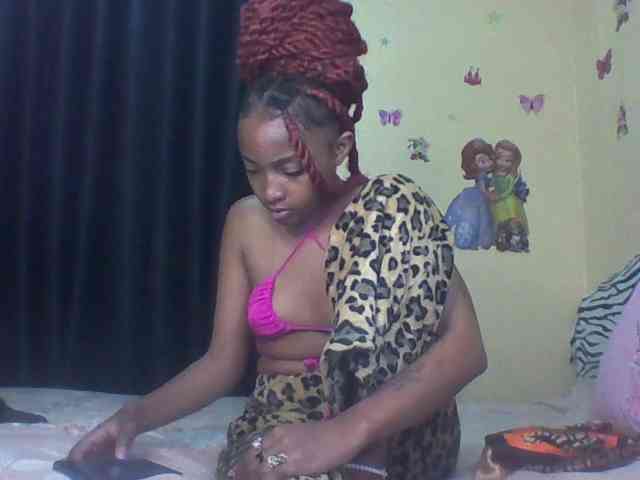 Prettyulenda webcam