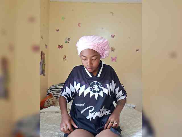 Prettyulenda webcam