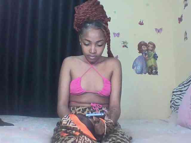 Prettyulenda webcam