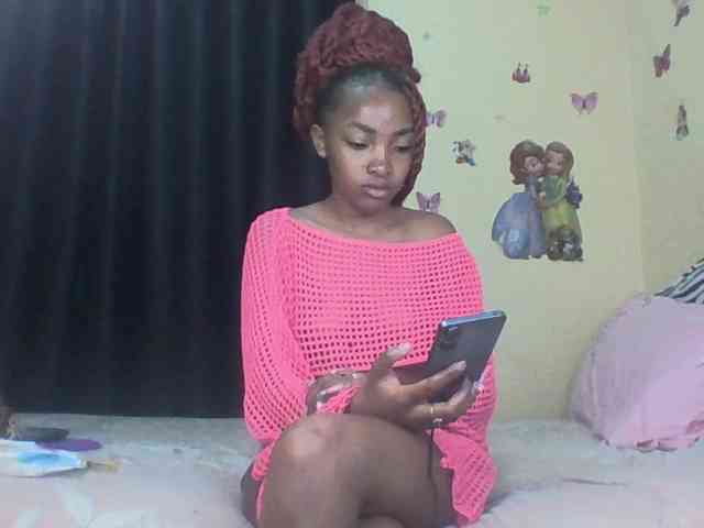 Prettyulenda webcam
