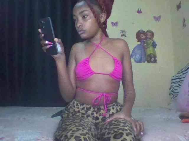 Prettyulenda webcam