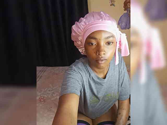 Prettyulenda webcam