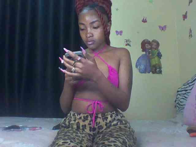 Prettyulenda webcam