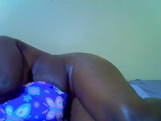Molly-22's Live Webcam
