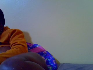 Molly-22's Live Webcam