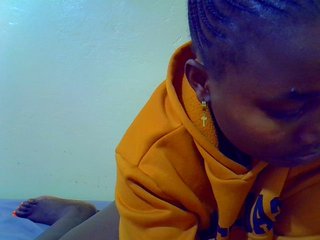 Molly-22's Live Webcam