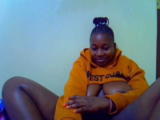 Molly-22 live cam on BongaCams