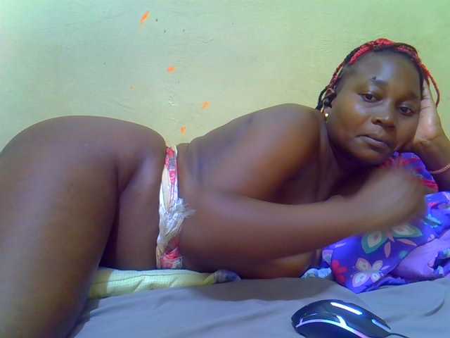 Molly-22 live cam on BongaCams