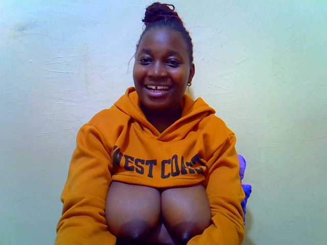 Molly-22 live cam on BongaCams