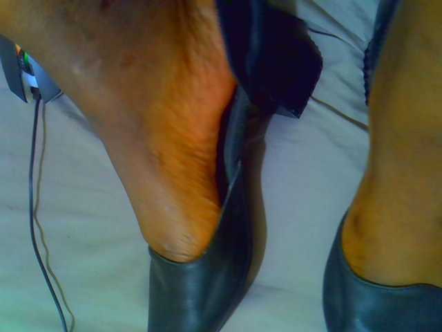 Molly-22 live cam on BongaCams