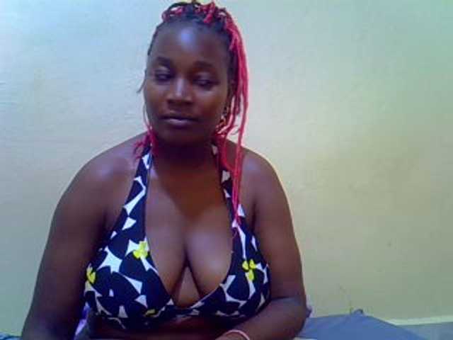 Molly-22 live cam on BongaCams
