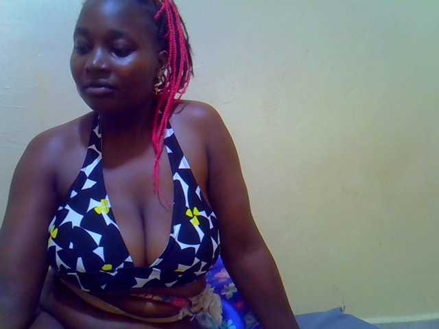 Molly-22 live cam on BongaCams