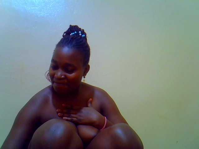 Molly-22 live cam on BongaCams