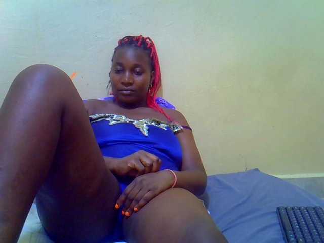 Molly-22 live cam on BongaCams