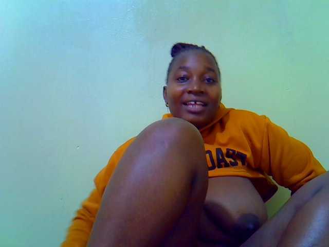 Molly-22 live cam on BongaCams