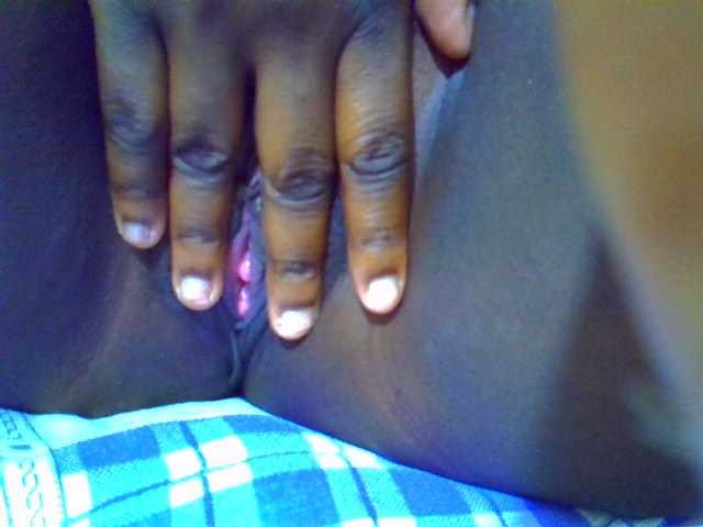 Molly-22 live cam on BongaCams