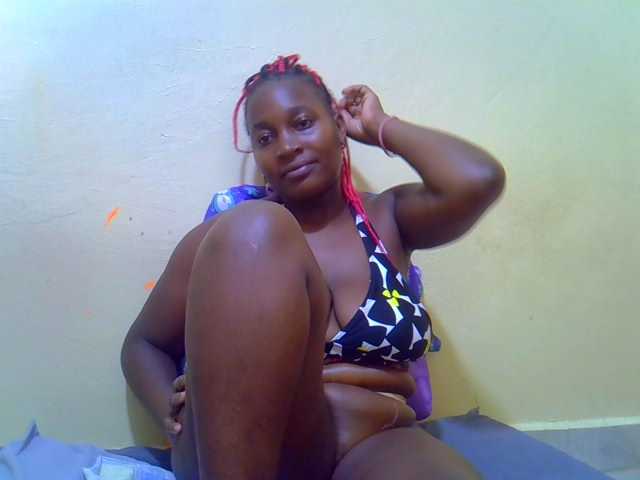 Molly-22 live cam on BongaCams