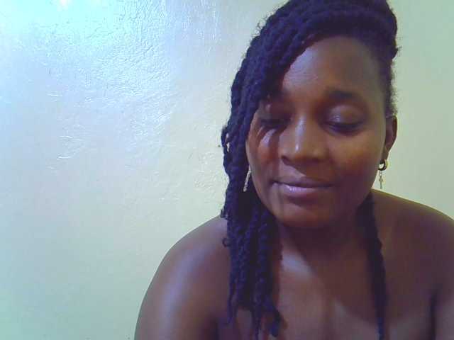 Molly-22 live cam on BongaCams