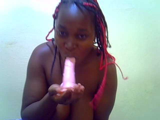 Molly-22 live cam on BongaCams