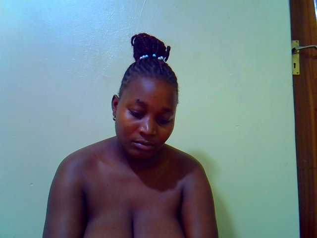 Molly-22 live cam on BongaCams