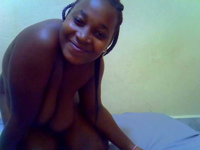 Molly-22 live cam on BongaCams