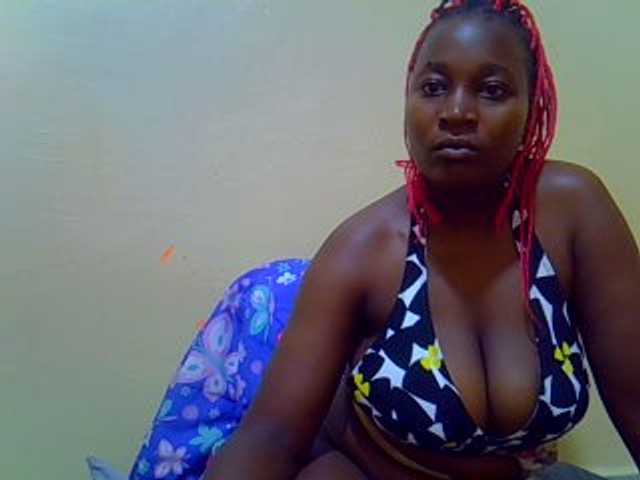 Molly-22 live cam on BongaCams