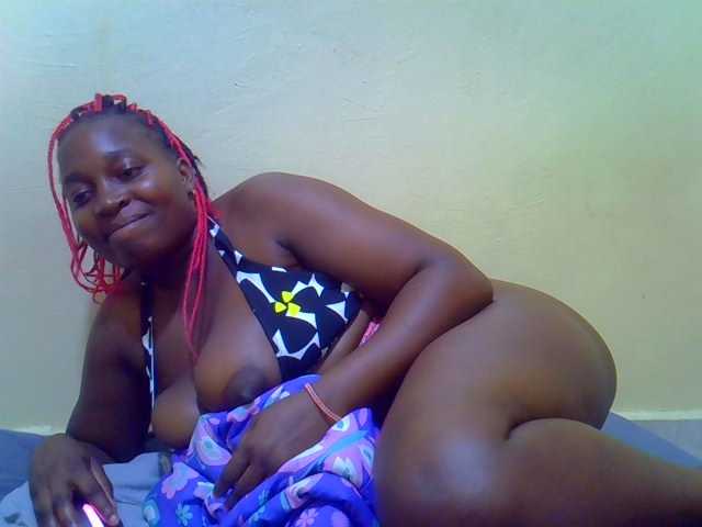 Molly-22 live cam on BongaCams