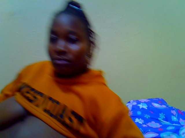 Molly-22 live cam on BongaCams