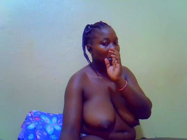 Molly-22 live cam on BongaCams
