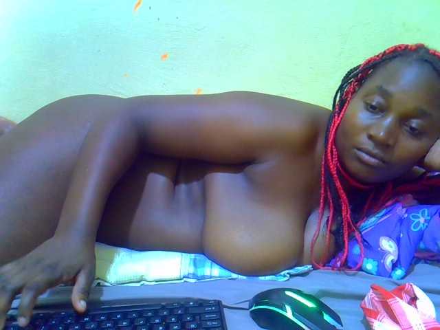 Molly-22 live cam on BongaCams