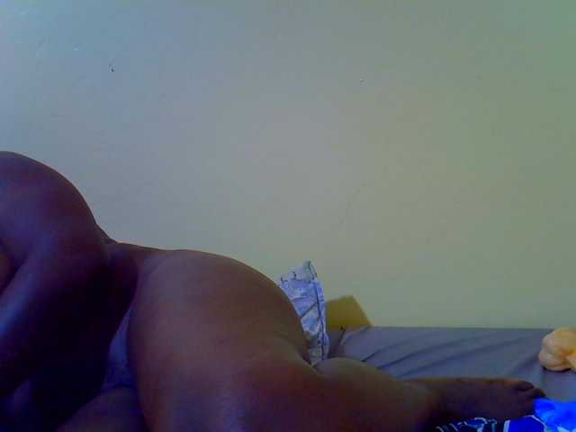 Molly-22 live cam on BongaCams