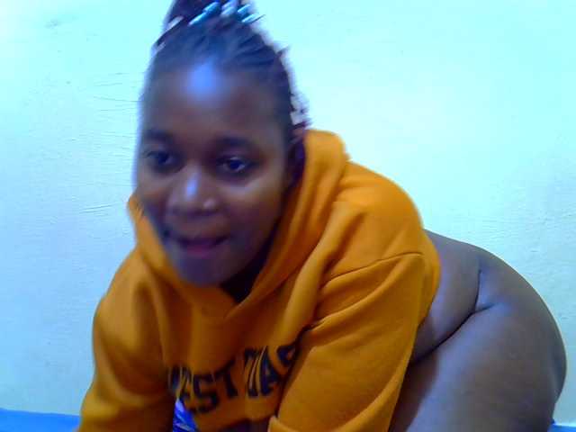 Molly-22 live cam on BongaCams