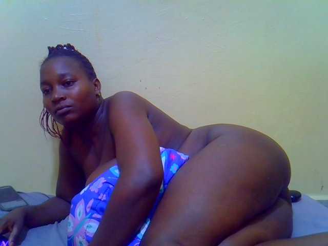 Molly-22 live cam on BongaCams