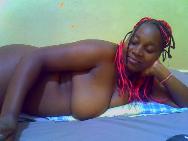 Molly-22 live cam on BongaCams