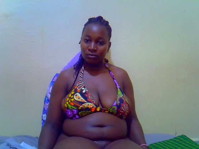 Molly-22 live cam on BongaCams