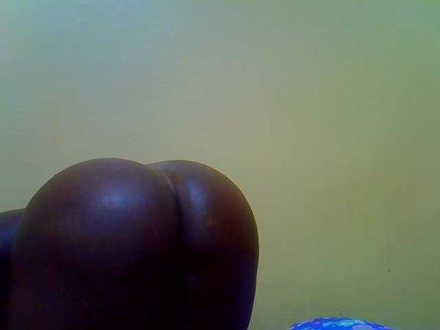 Molly-22 live cam on BongaCams
