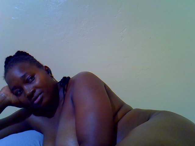 Molly-22 live cam on BongaCams